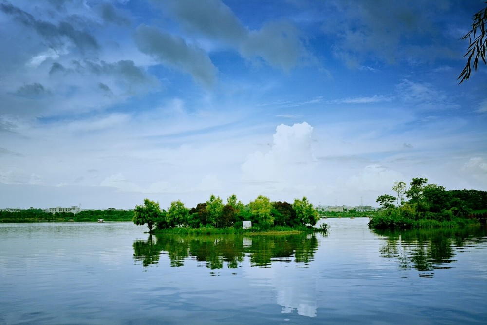 1689405221361668.jpg 湖海.jpg